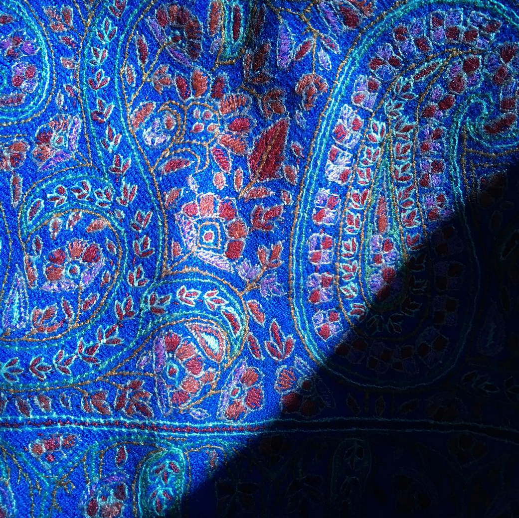 Kashmiri Heritage: Kani, Sozni & Moonshawls | vonoz cashmere