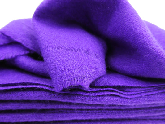 Nivah – The Cashmere Haven - Plum