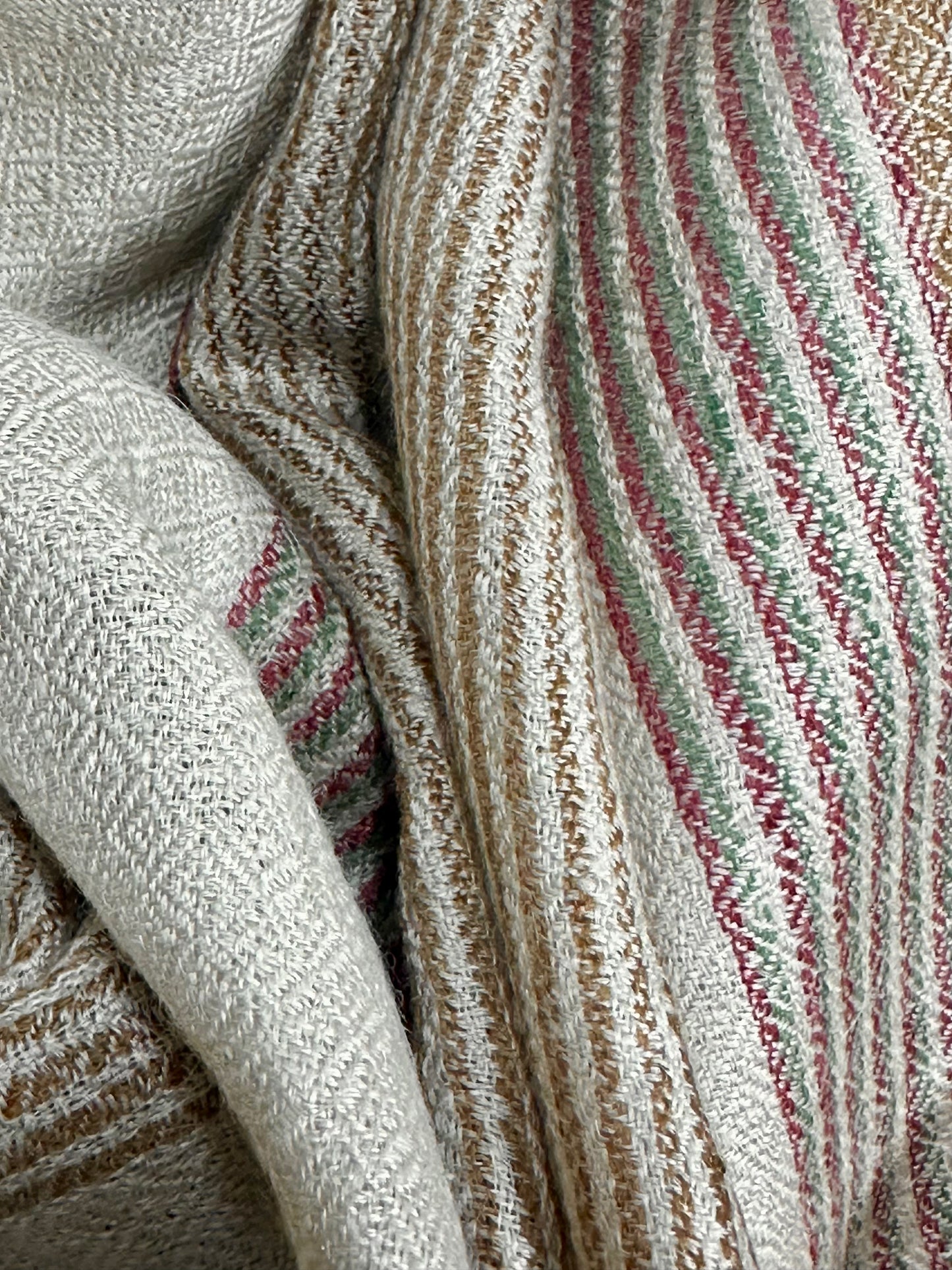 Kashmiri Classic Shawl - Sahara Lines